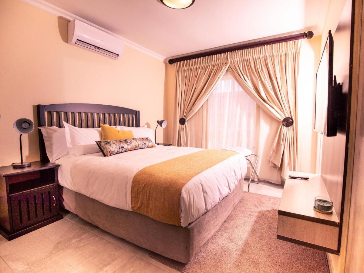 Masingitana Hotel Acornhoek Extérieur photo